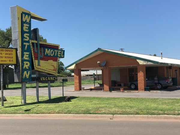 Western Motel image 24